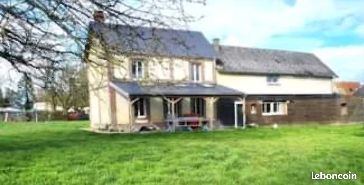 Maison 8 pièces 186 m² · à Notre-Dame-du-Hamel · 186 m² · 200 000 €