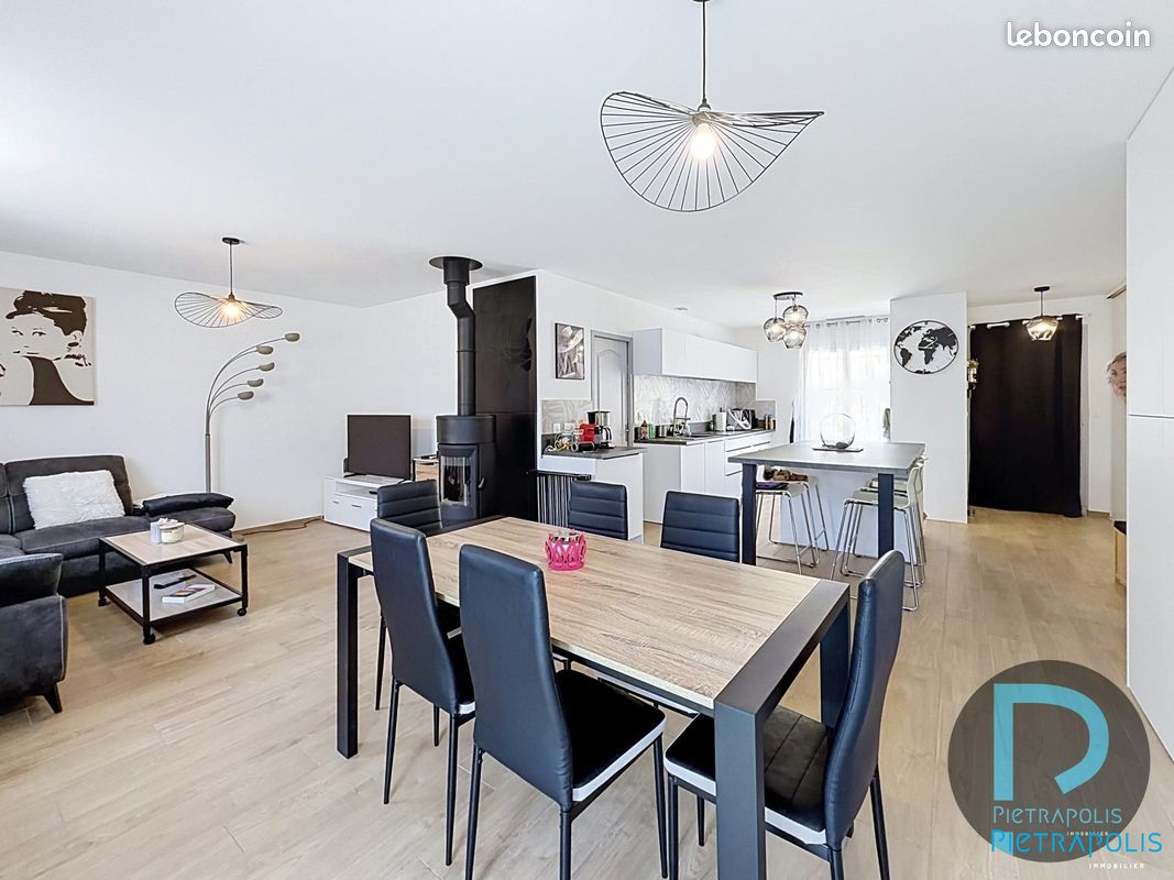 Maison 5 pièces 97 m² · à Belleville-en-Beaujolais · 97 m² · 365 000 €