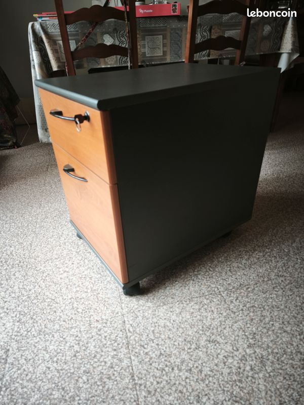 Grand bureau avec caisson (image 5)