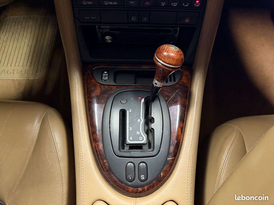 Jaguar xk8 cabriolet 4.0i v8 284 ch - bva sieges electriques/ harman kardon (image 26)