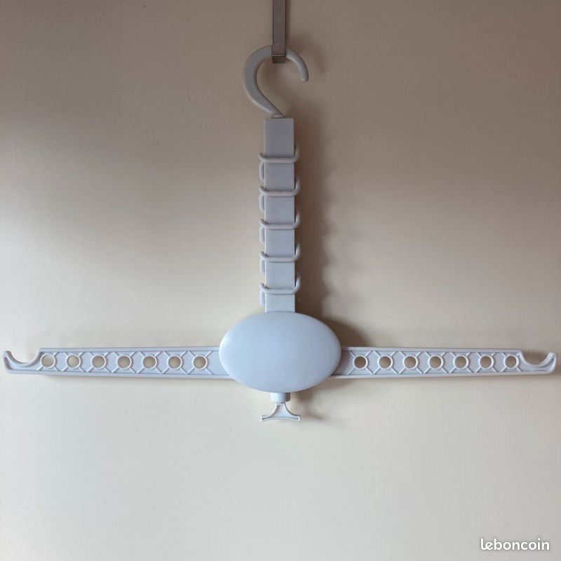 Cintre porte-cintres, porte-cravates - porte-foulards pliable en plastique, accessoires vêtements (image 1)