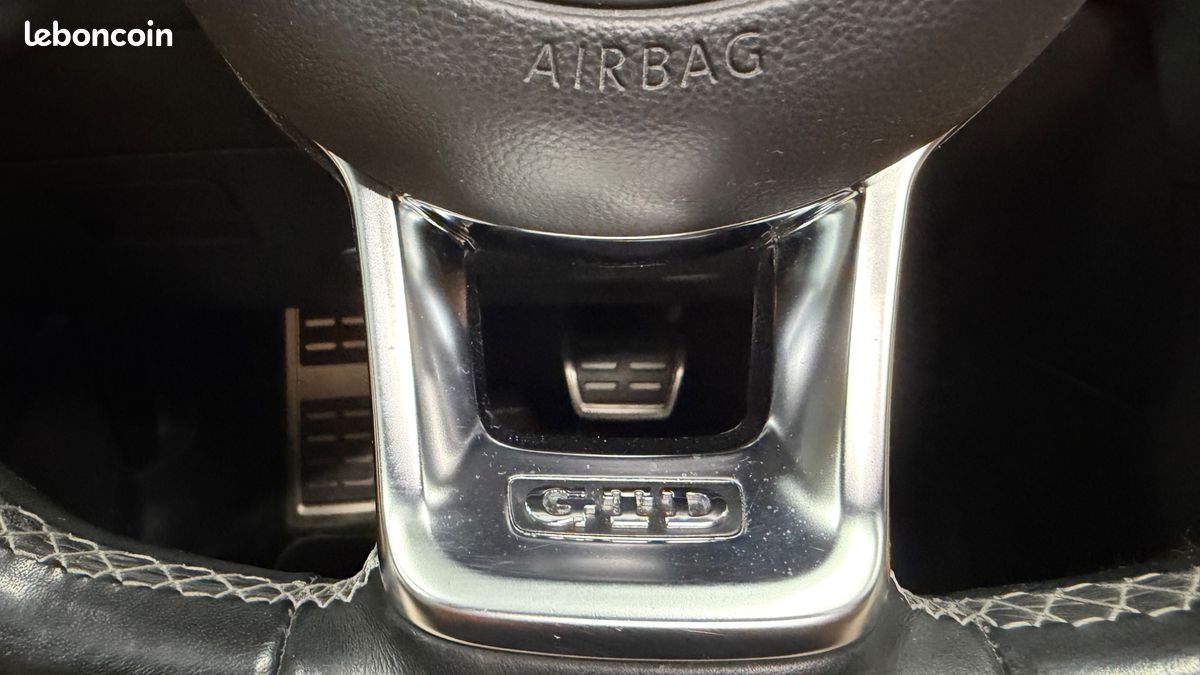 VOLKSWAGEN GOLF 2.0 TDI 180 GTD DSG BVA / Toit ouvrant / 1ere main / Entretien constructeur (image 26)