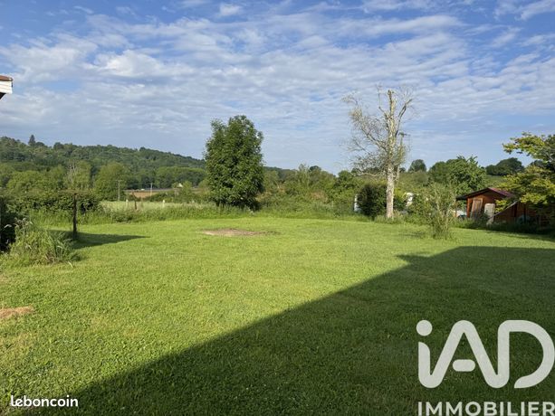 Propriété 9 pièces 162 m²
