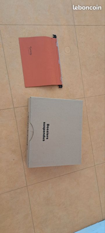 Dossiers suspendus (image 1)
