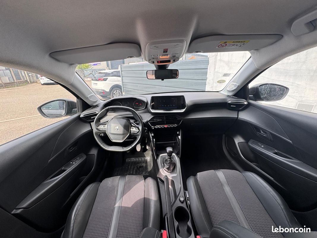 ⭐️⭐️ Peugeot 208 2021 1.5 BlueHdi 100ch BVM6 / 5 places / Intérieur GT LINE / Carplay / Clim / GPS / Radar de recul / Ecran tactile ⭐️⭐️ (image 5)