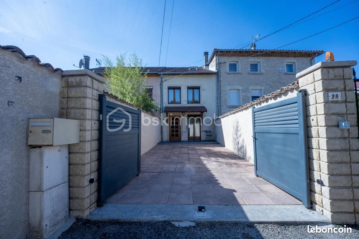 Maison 4 pièces 82 m² · à Saint-Alban-de-Roche · 82 m² · 259 000 €