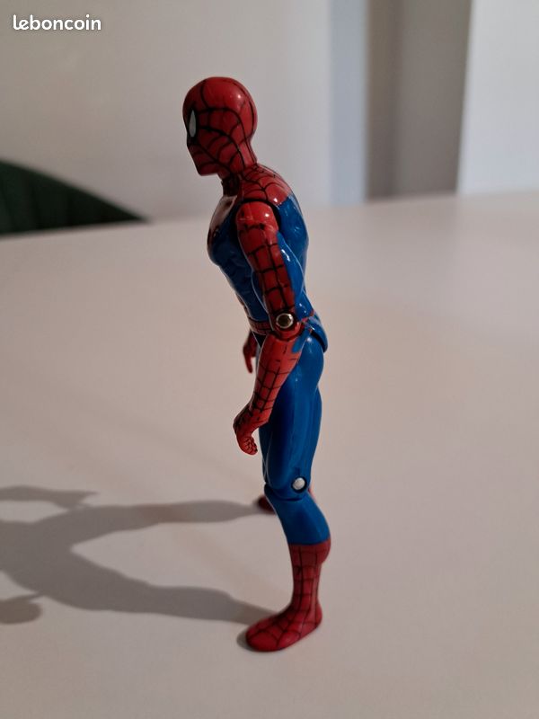 Figurine spiderman (image 3)