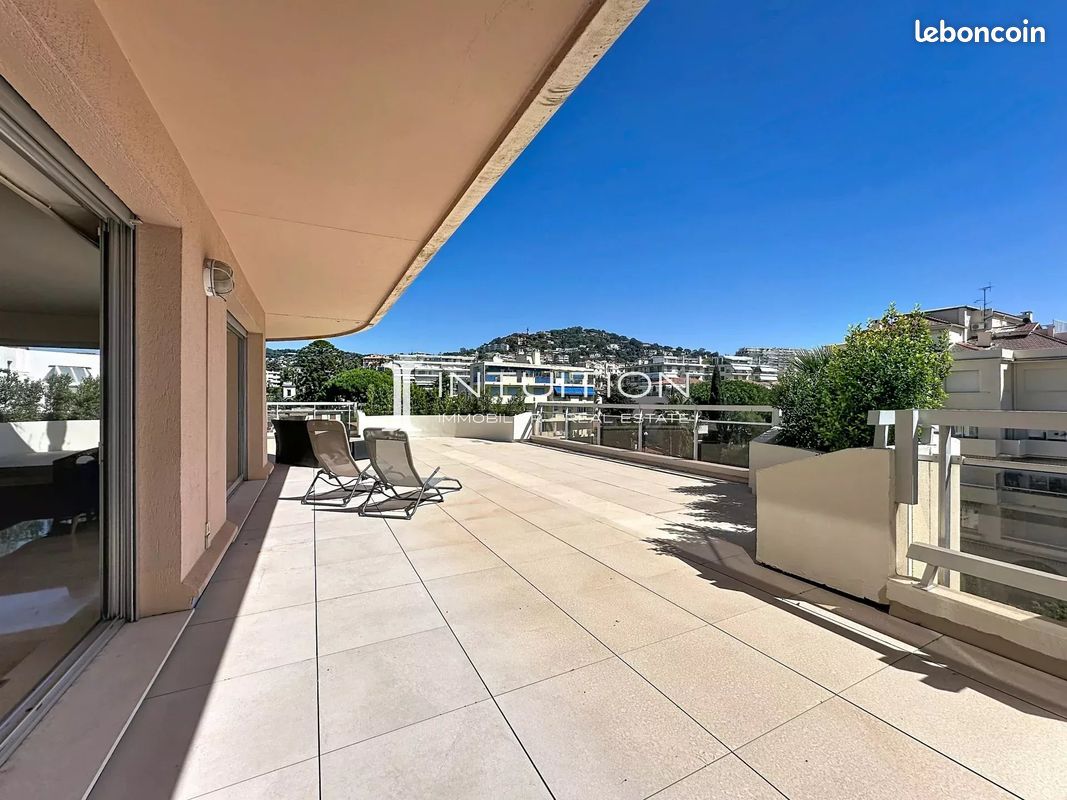 Appartement 6 pièces 193 m² · à Cannes · 193 m² · 1 590 000 €