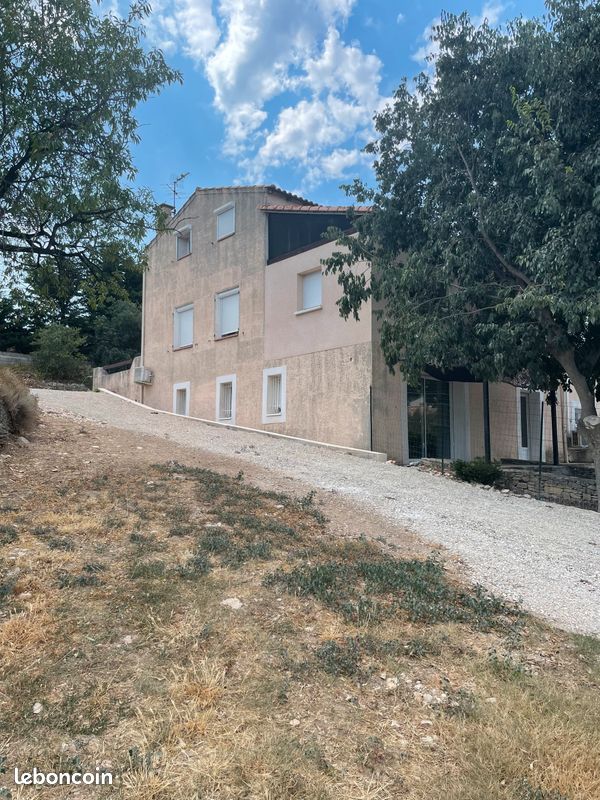 Maison individuelle avec terrain (image 1)