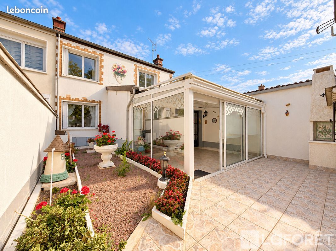Maison 4 pièces 71 m² · à Magenta · 71 m² · 129 900 €
