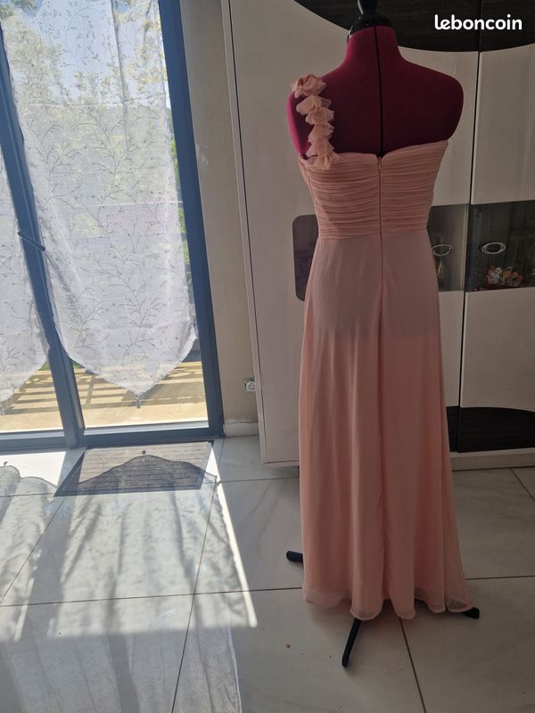 Robe cérémonie (image 2)