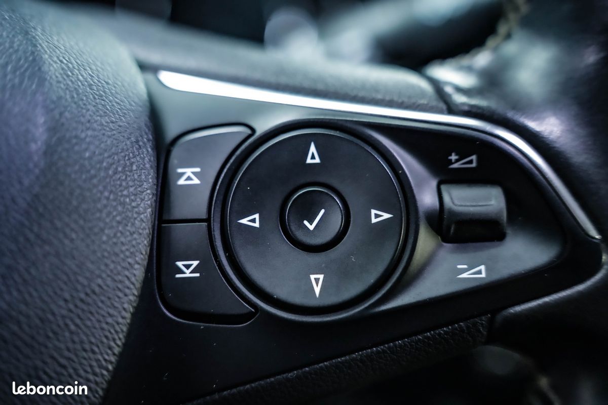 Opel Insignia Grand Sport 1.5 D 122ch - Caméra - Carplay - Visible dans notre showroom (image 24)