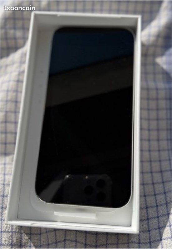 IPhone 14 Pro 128 Go - Bon état + Coque offerte (image 1)