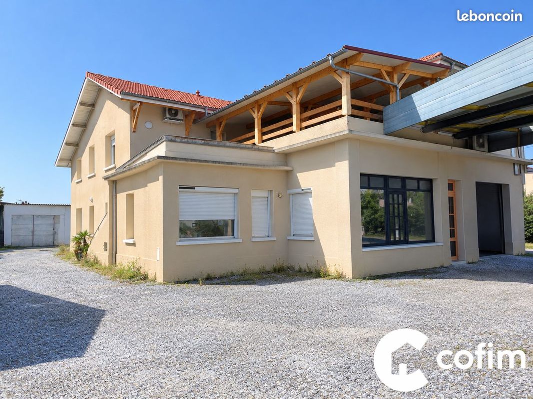 Immeuble 1000 m² · à Tarbes · 1 000 m² · 350 000 €