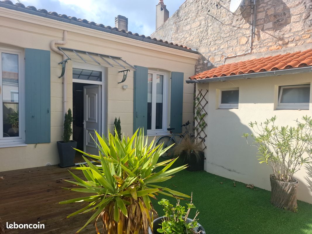 Maison 4 pièces 60 m² · à Rochefort · 60 m² · 220 000 €