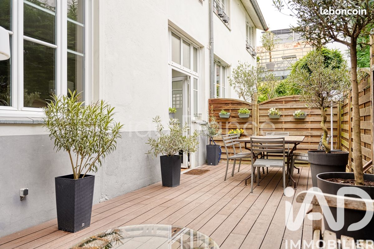 Appartement 6 pièces 149 m² · à Courbevoie · 149 m² · 1 075 000 €