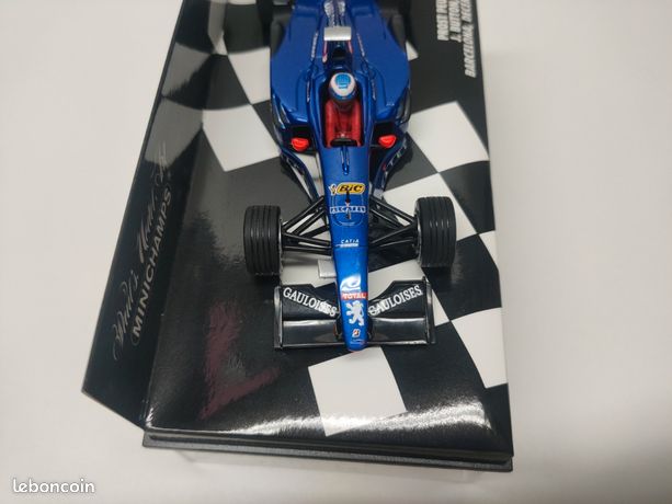 Miniature F1 Prost Peugeot AP02 – Test Barcelone 1999 – Minichamps 1/18