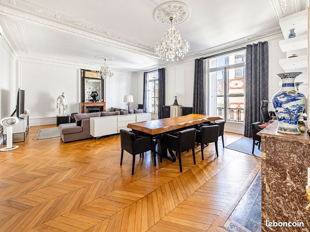 Appartement 5 pièces 184 m² · à Paris · 184 m² · 2 380 000 €
