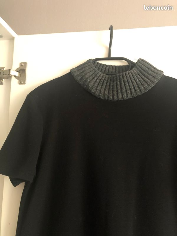 Robe noir à col roulé (image 2)