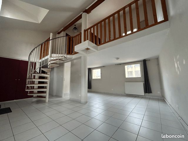 Appartement 2 pièces 73 m² - Poitiers 86000 (image principale 1)