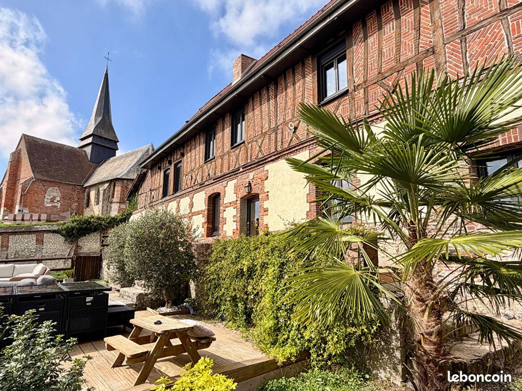 Maison 8 pièces 215 m² · à Neufchâtel-en-Bray · 215 m² · 680 000 €
