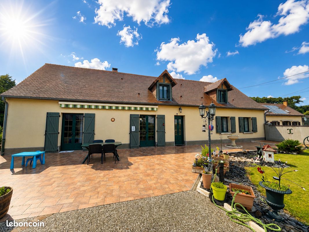 Maison 5 pièces 151 m² · à Spay · 151 m² · 245 000 €