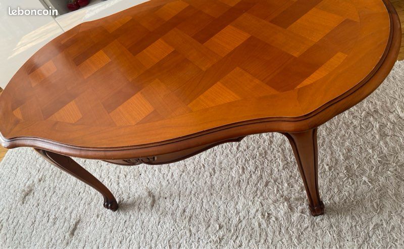 Table basse en bois merisier (image 1)
