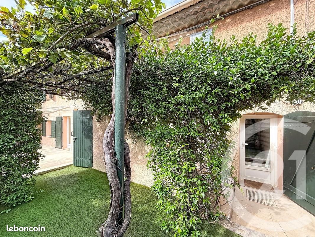 Maison 7 pièces 144 m² · à Saint-Antonin-sur-Bayon · 144 m² · 795 000 €