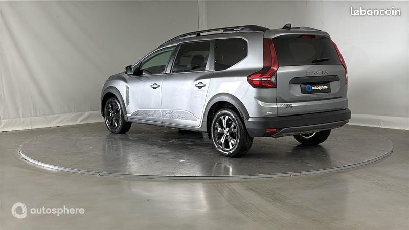 Dacia Jogger 1.6 hybrid 140ch Extreme 7 places -24 (image 8)