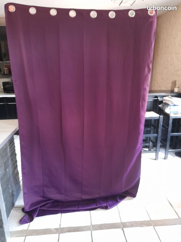 Rideau violet (image 1)