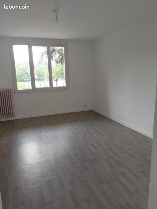 Appartement 3 pièces 58 m² · à Roussillon · 58 m² · 476 €/mois