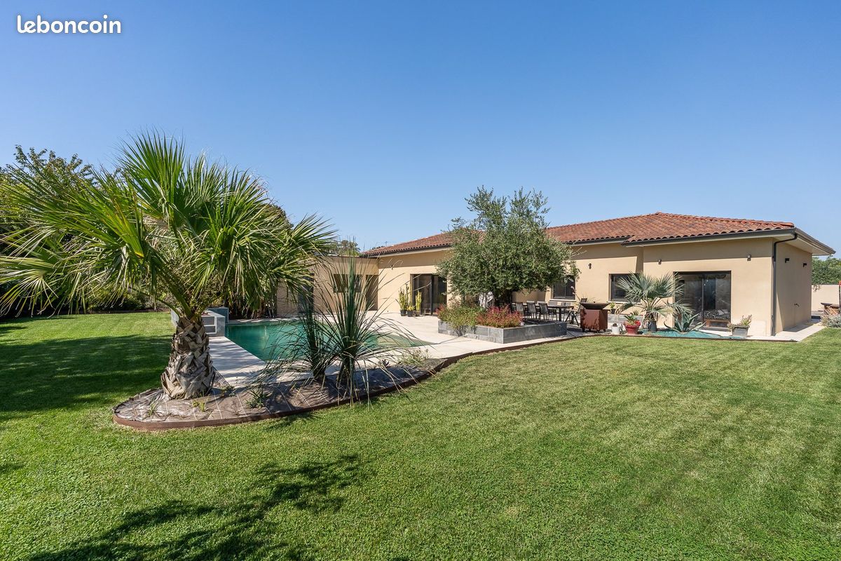 Maison 5 pièces 176 m² · à Frouzins · 176 m² · 731 500 €