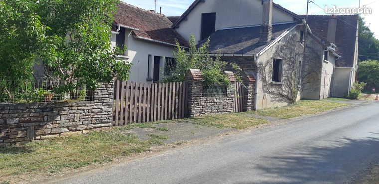 Maison dans hameau de CUZION 36