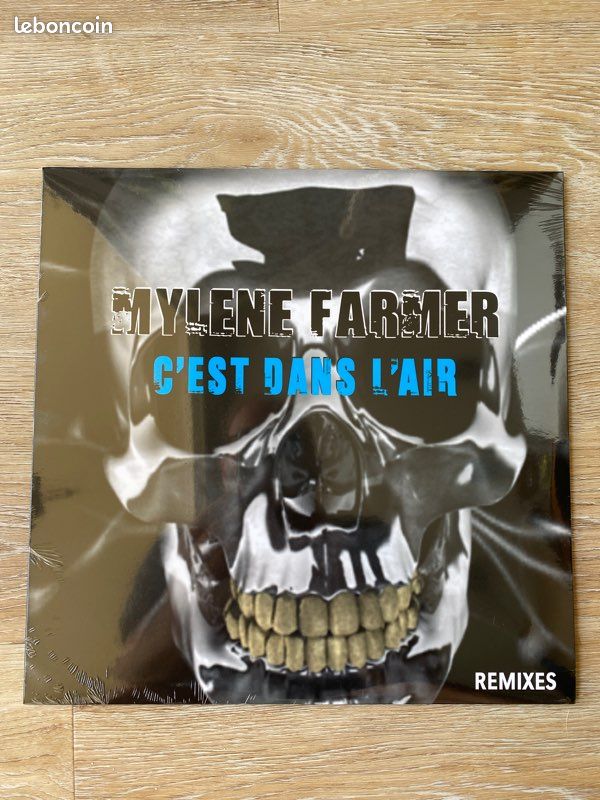 Mylene Farmer (image 1)