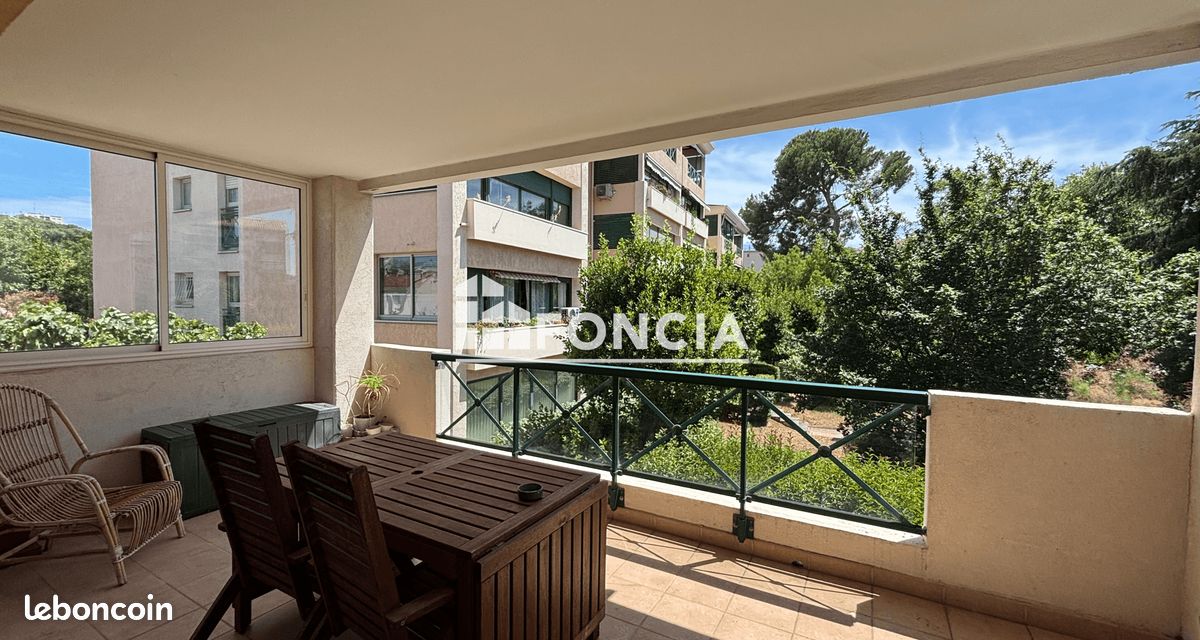 Parking 3 pièces 70 m² · à La Seyne-sur-Mer · 70 m² · 241 500 €
