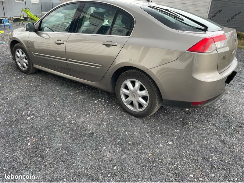 Renault Laguna 3 (image 2)