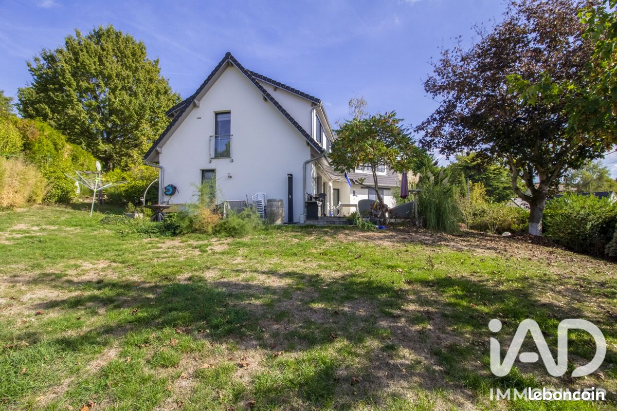 Maison 10 pièces 250 m² · à Maule · 250 m² · 775 000 €