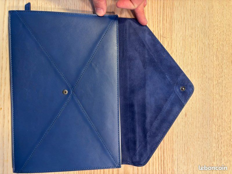 Pochette berluti cuir bleu (image 3)
