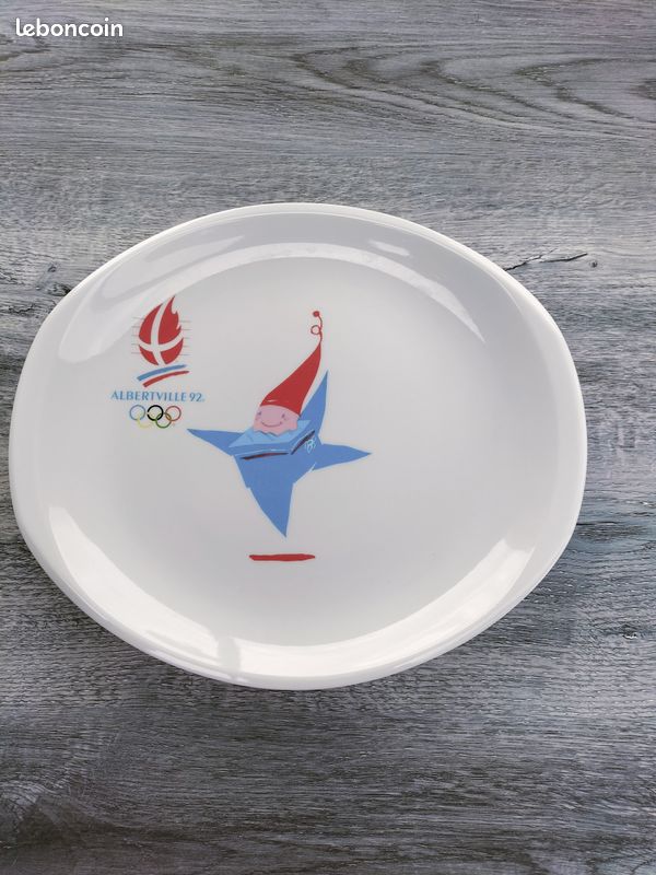 JEUX OLYMPIQUES PARIS 2024 - Lot ensemble repas (assiette, bol, verre) + set de table