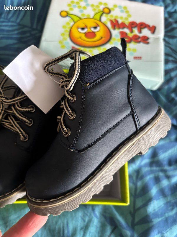 Chaussures Marine garçon T21 neuves (image 4)