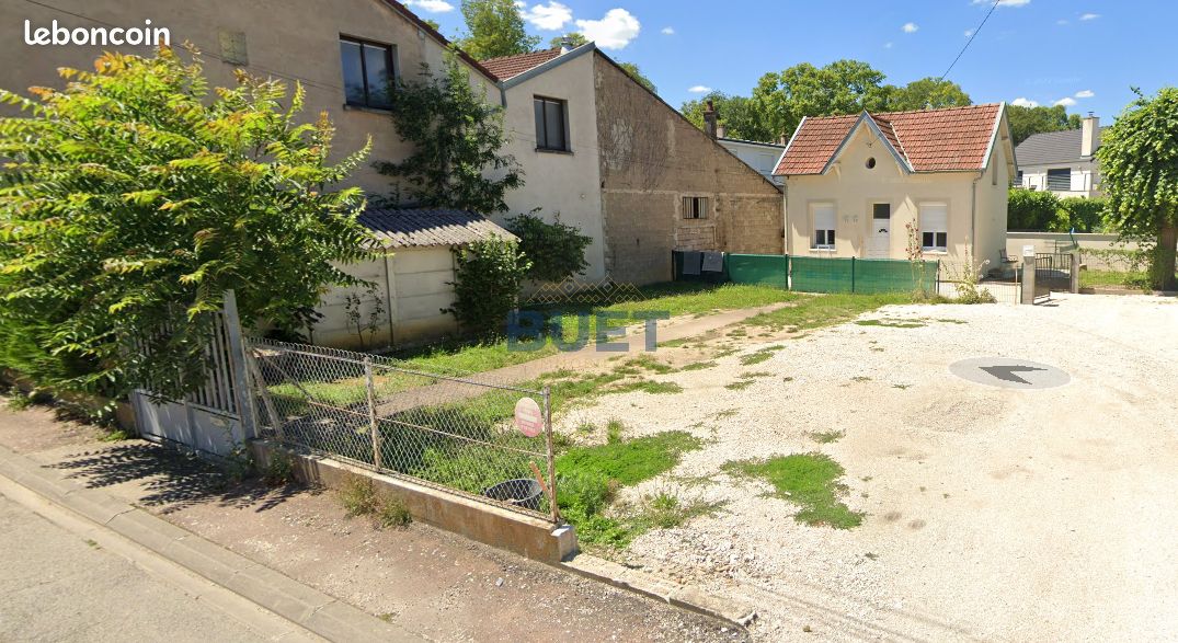 Terrain 198 m² · à Longvic · 198 m² · 100 000 €