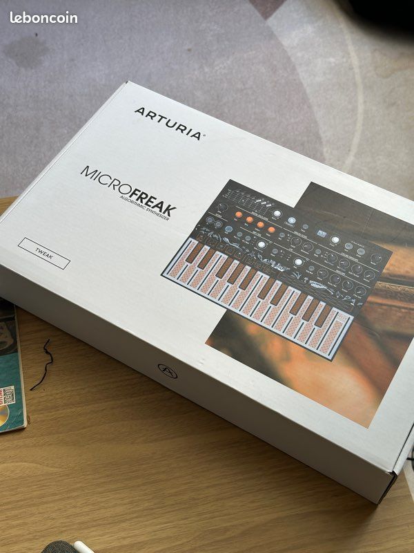 Arturia Microfreak (image 2)