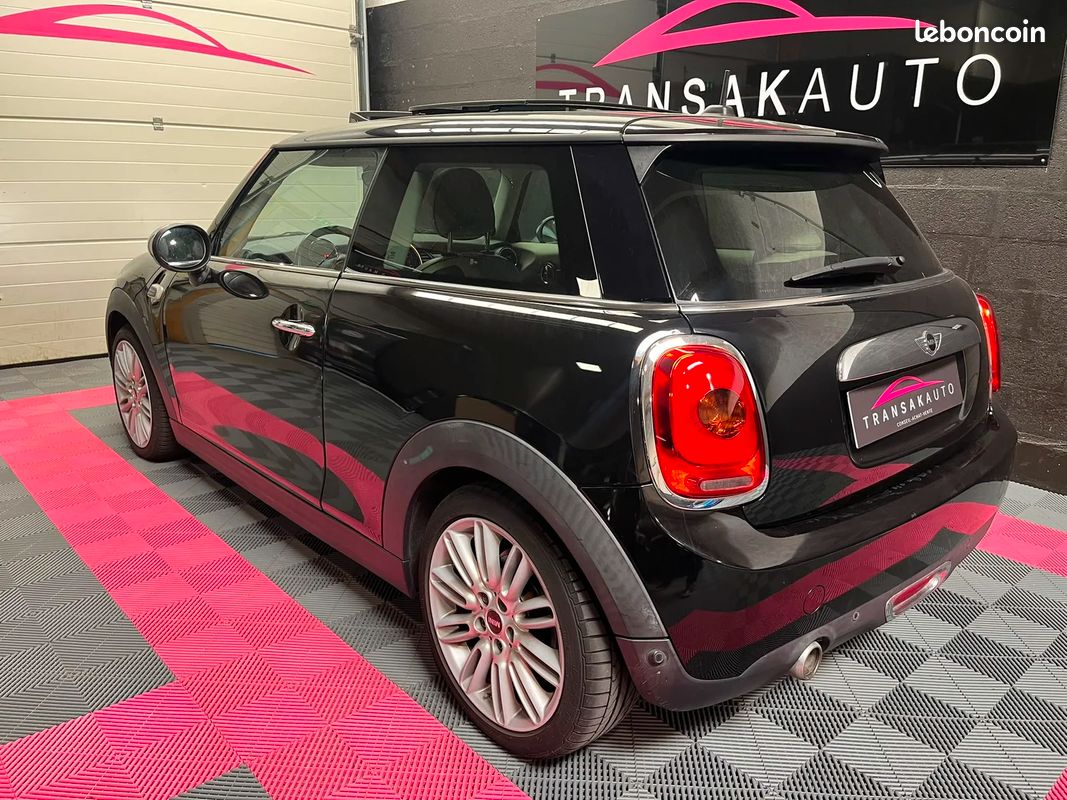Mini MINI III Cooper D 1.5 116ch Pack Chili / Toit ouvrant / Sono Harman Kardon (image 3)