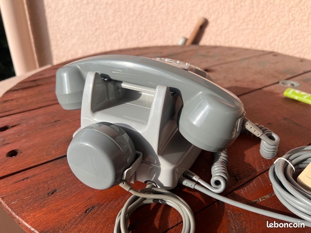 Téléphone Ancien Socotel S63 Gris – Gros Chiffres, France 1977