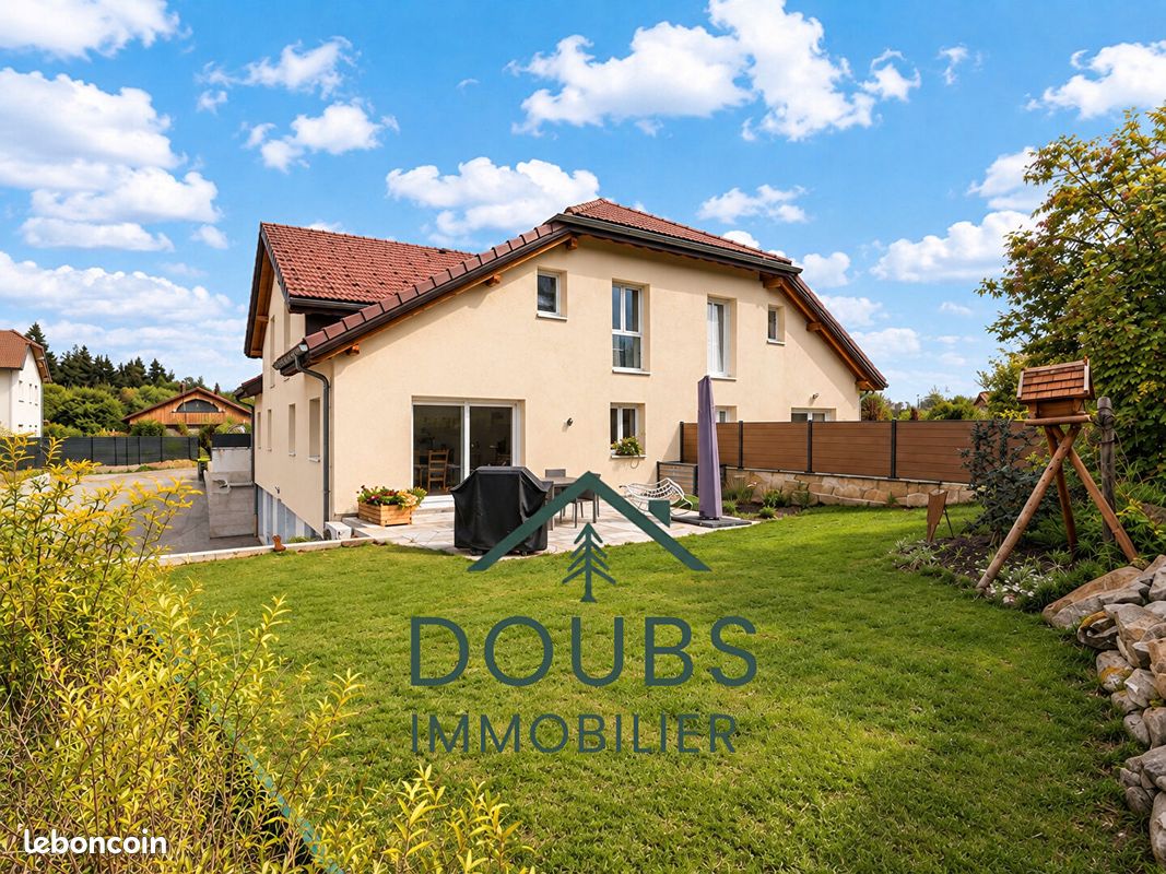Appartement 3 pièces 93 m² · à Noël-Cerneux · 93 m² · 334 000 €