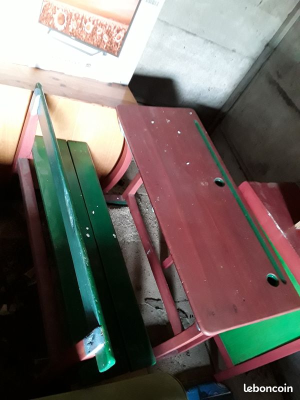 Bureau ecolier ancien (image 1)