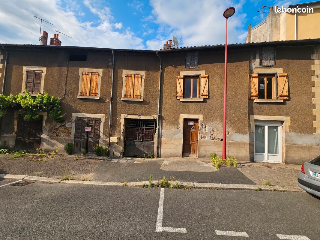 Maison 10 pièces 300 m² · à Decazeville · 300 m² · 40 000 €