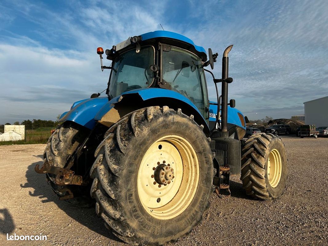 T7.235 Radiator New Holland T7.235 - Tracteurs
