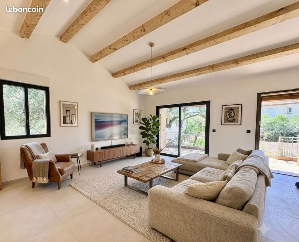 Maison 4 pièces 100 m² · à Fréjus · 100 m² · 499 000 €