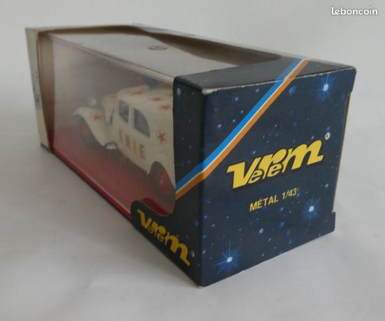 Le Citroën C4 F de la parade du cirque Knie en miniature par Verem au 1